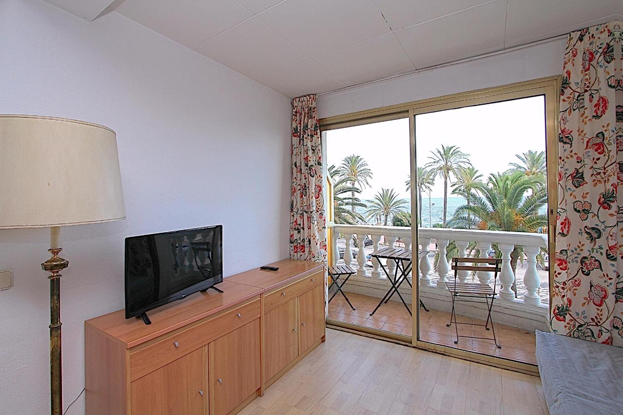Apartaments Nautic Lloret de Mar Habitación foto