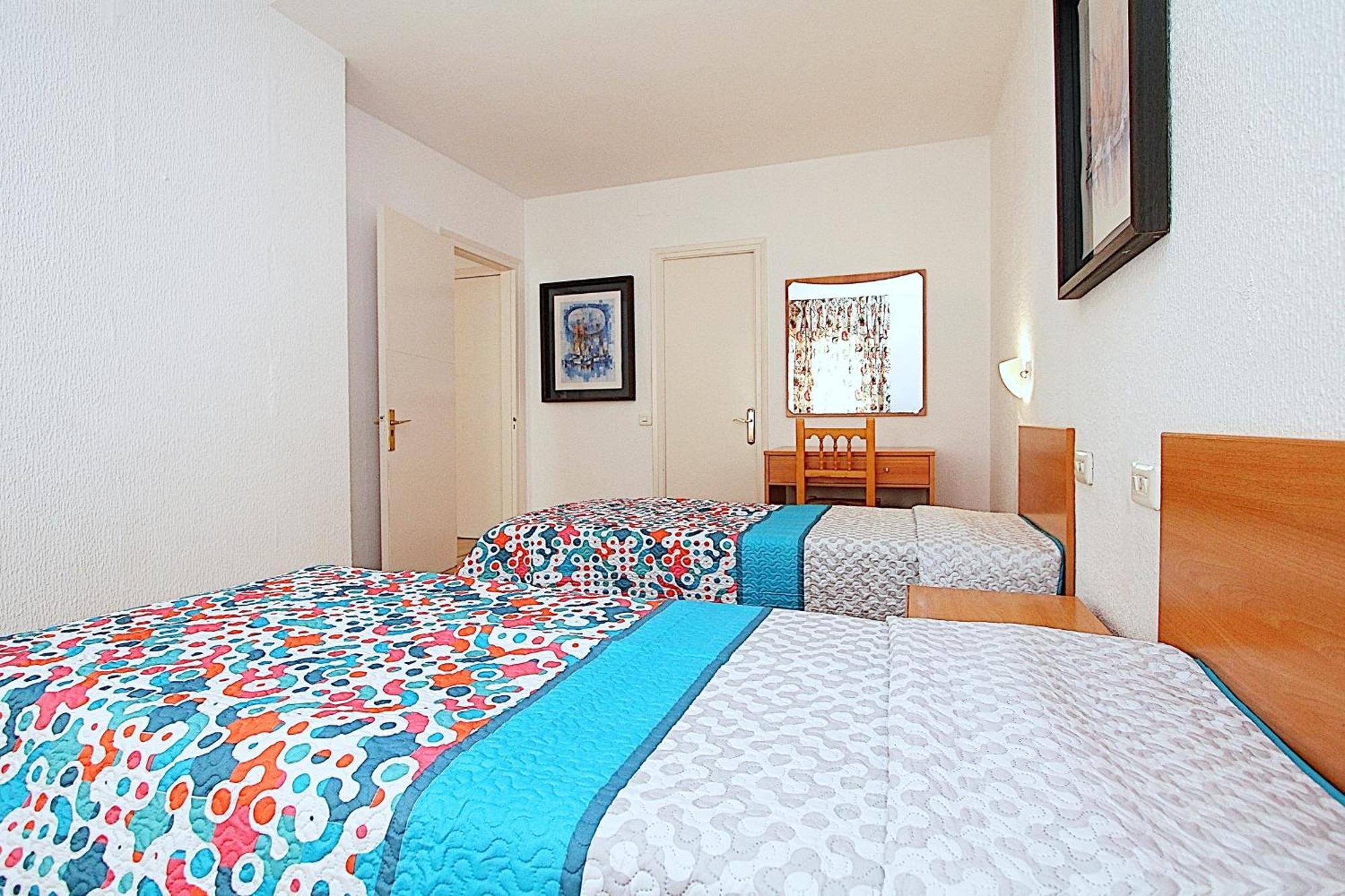 Apartaments Nautic Lloret de Mar Habitación foto